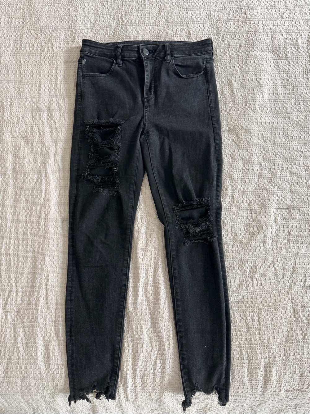 American Eagle Outfitters Black Distressed Skinny Jeans